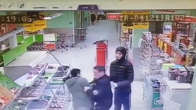 Не удачная кража в маназине ,,Пятерочка"" смотреть онлайн