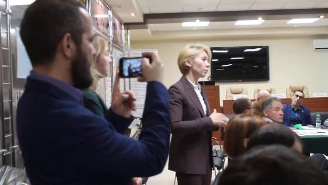 Собрание предпринимателей в Арске. Ч.1 смотреть онлайн