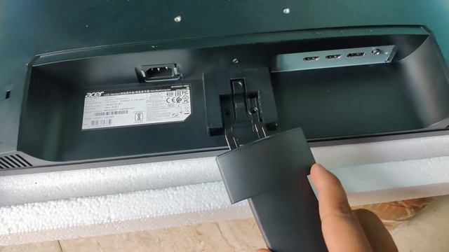 Acer Nitro QG241YS Gaming Monitor unboxing and review смотреть онлайн