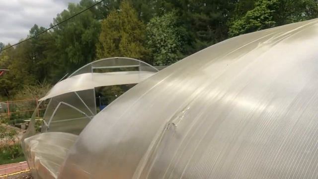 Подготовили теплицу к демонтажу. смотреть онлайн