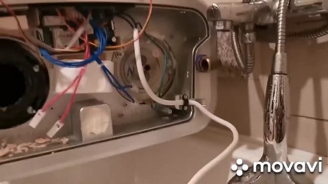 Čištění bojleru Ariston. Výměna anodové tyče. смотреть онлайн