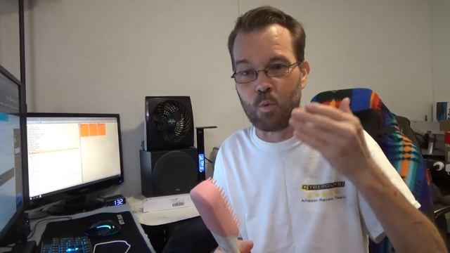 ARTOFUL Pet Grooming Brush for Deodorizing, Shedding and Massaging смотреть онлайн