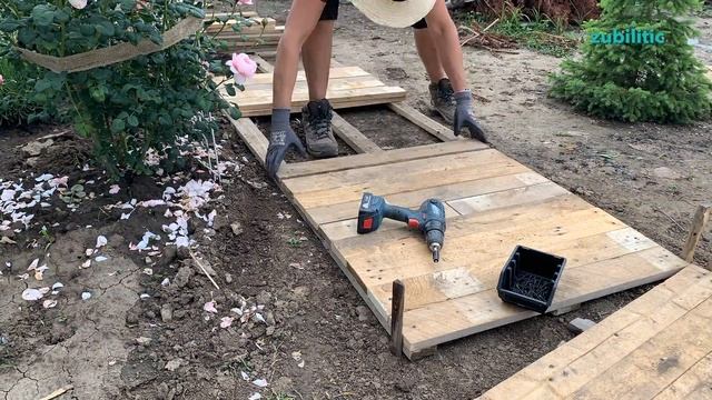 Walkway From Pallets and Leftover Wood смотреть онлайн