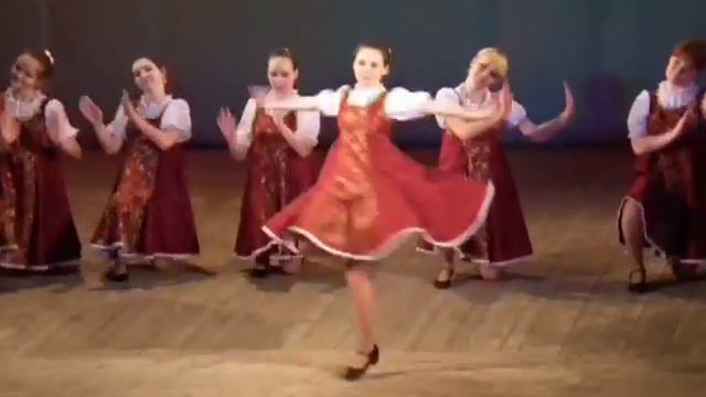 *В роще калина* смотреть онлайн