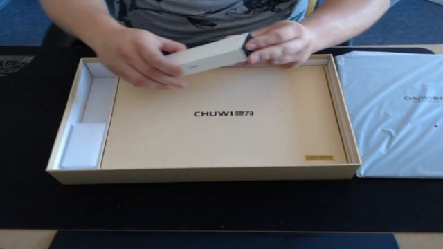 Unboxing Chuwi Corebook - the ultimate 2-1 windows 10 tablet смотреть онлайн