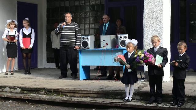 Поёт Николай Моисеенко. Село Паутовка Нижнеомского района. Автор видео Андрей Майстер. смотреть онлайн