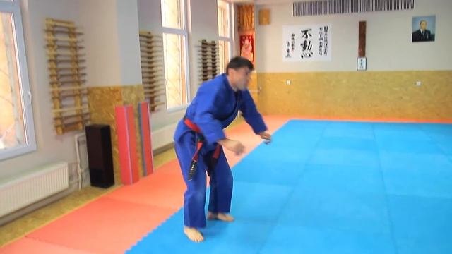 #7 Уширо Кайтэн Укеми. Ushiro Kaiten Ukemi. Кувырок назад через плечо. Джиу-джитсу для начинающих смотреть онлайн