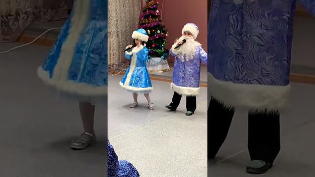 Хайруллина Милина 6 лет Новый год смотреть онлайн