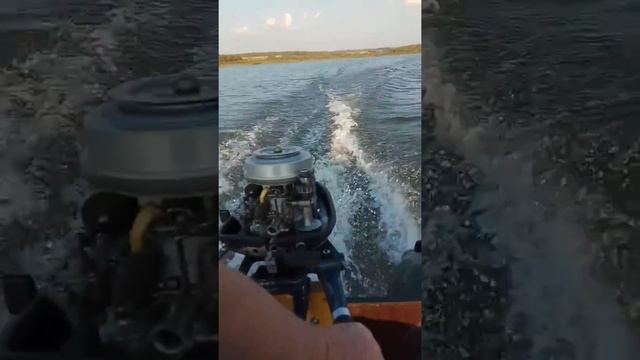 Мотор Ветерок 8 видео с воды. смотреть онлайн