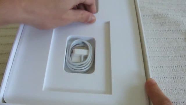 New (3rd Generation Model) iPad 3 Release Day Unboxing 2012 смотреть онлайн