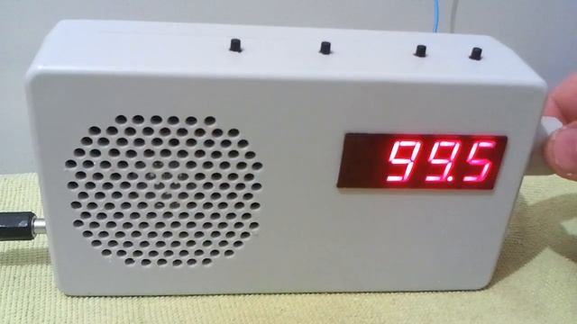 FM7Segm - RDA5807M + TDA7052 + DS1307 + ATmega8 смотреть онлайн