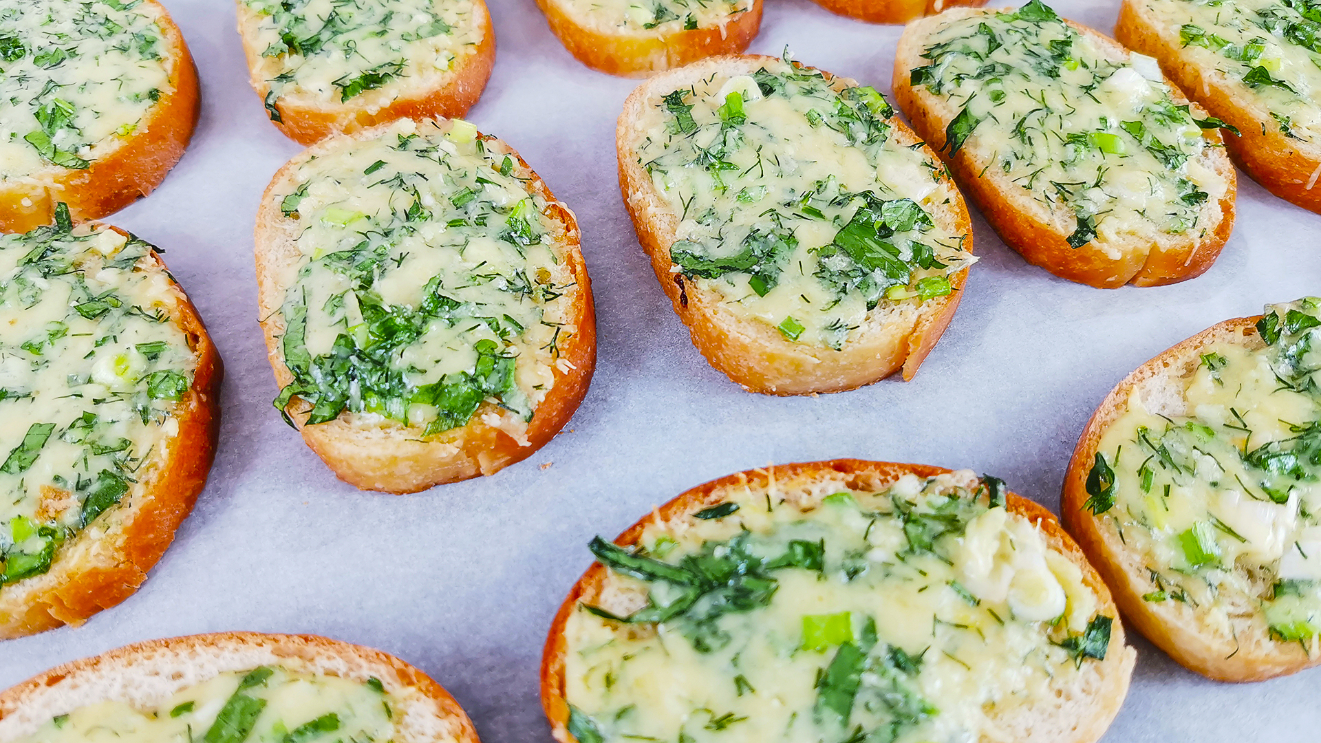 Простые, но вкусные бутерброды, которые выручают в любой ситуации смотреть онлайн