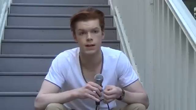 Cameron Monaghan - Shameless season 5 set Interview смотреть онлайн