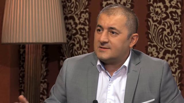 14 04 16 Arsen & Gayane Hakobyan 5 смотреть онлайн