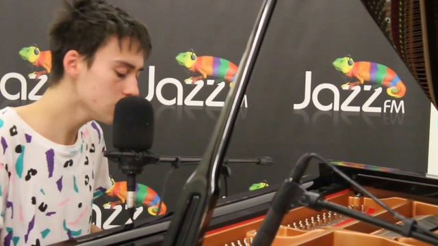Jacob Collier Live Session for Jazz FM смотреть онлайн
