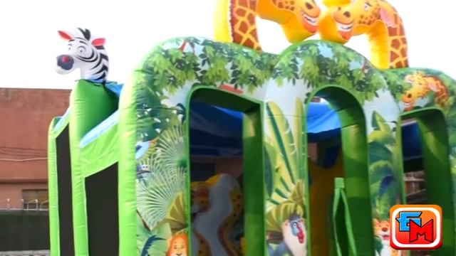 Крытый батут "Законы джунглей" с крышей смотреть онлайн