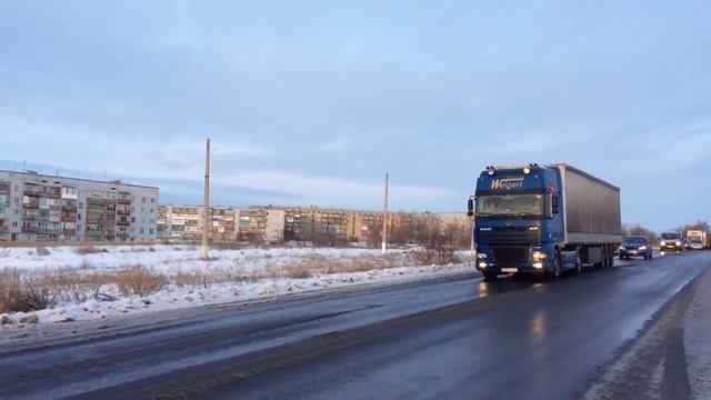 Ростовский НОД везет гуманитарку в Донецк смотреть онлайн