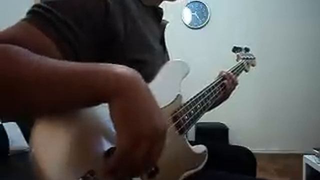 Review Fender PBass Special Deluxe MIM.wmv смотреть онлайн