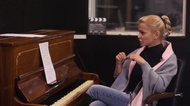 Учимся петь в манере №38. P!nk - Just Like A Pill / What About Us смотреть онлайн