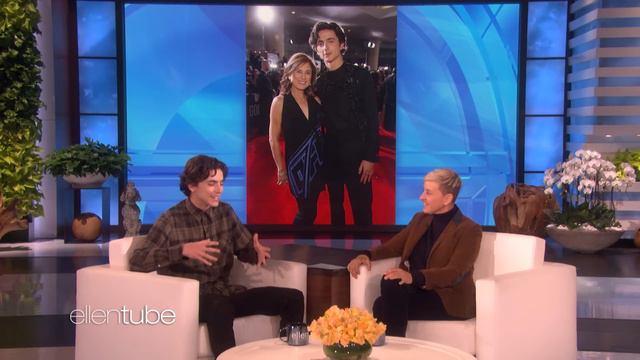 Timothée Chalamet Once Locked His Naked Mom Out on a Balcony смотреть онлайн