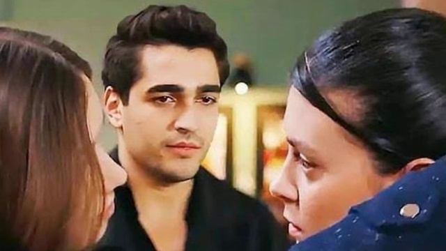 AFRA SARAÇOĞLU VE MERT RAMAZAN AYRILMAMIŞ! SEVGİLİLER AMA..! YENİ GELİŞME! Afra ve Mert Ayrıldı mı? смотреть онлайн