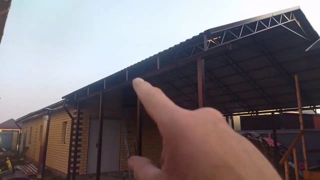 Навес из профнастила.