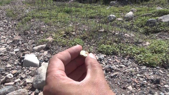 Среди камней есть золото алмазы и изумруды смотреть онлайн