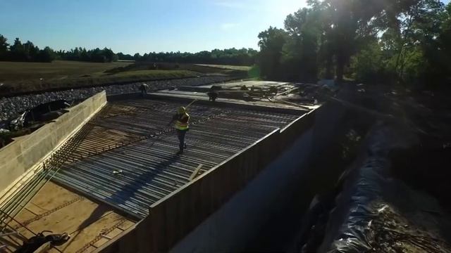 How Ford's 'Blue Oval City' could impact the Memphis area смотреть онлайн