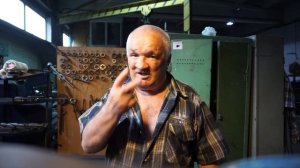 О  классификации  токарных  станков