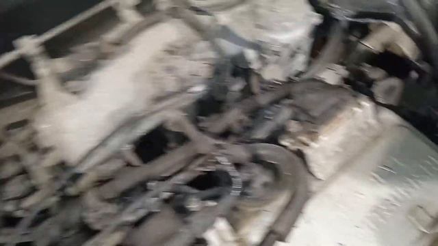 Аутлендер, замена б/бака, клапанной прокладки и резиночек под свечные колодцы. смотреть онлайн