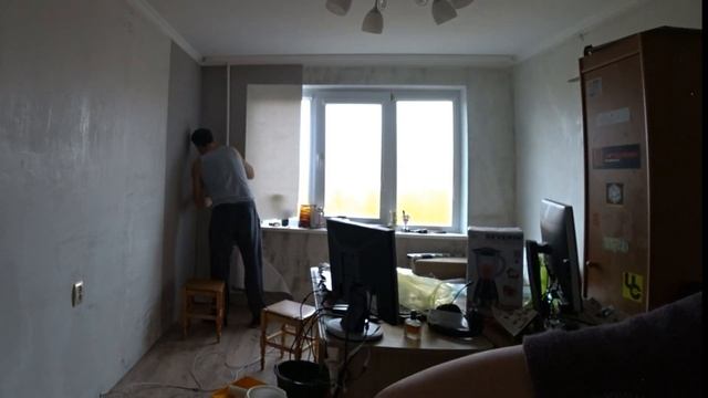 Обои, обои, обои - клеим. Ремонт у детей. День четвёртый. смотреть онлайн