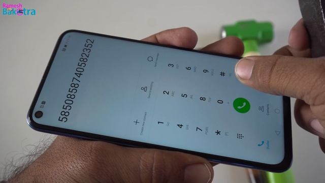 Honor View 20 Screen Scratch Test смотреть онлайн