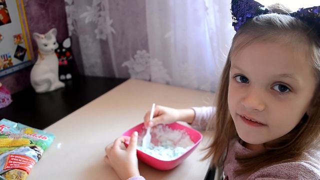 Лизун без клея из зубной пасты Слайм из 2 Ингредиентов Простой лизун смотреть онлайн