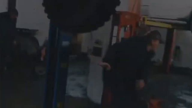смешной бандит на субару ??? смотреть онлайн