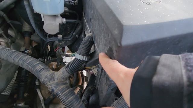 Chevrolet Tahoe - A/C COMPRESSOR FUSE & RELAY LOCATION (2007 - 2014) смотреть онлайн