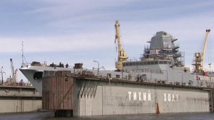 В Санкт-Петербурге на воду спущен фрегат "Адмирал Головко", аналогов которому нет в мире