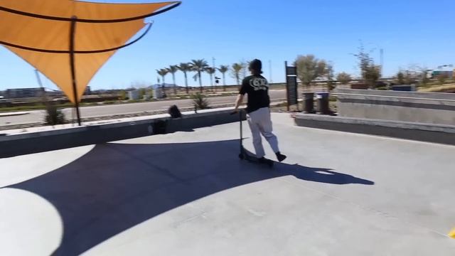 PARK VS STREET | GAME OF SCOOT! смотреть онлайн