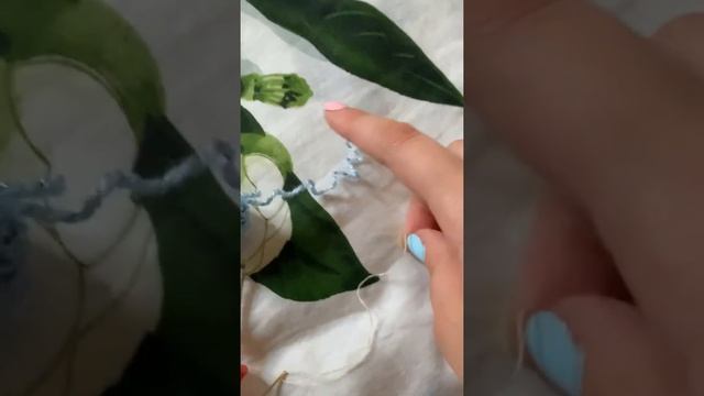 как засунуть пряжу в иглу для ковровой вышивки?(БЕЗ НИТЕВДЕВАТЕЛЯ) смотреть онлайн