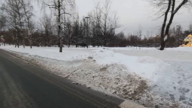 Москва завалена снегом. ТЦ - ломится от товаров. Тихо и спокойно в Москве, всю проехал / Арстайл / смотреть онлайн