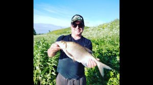 Рыбалка на пахре, вот это экземпляр влетел я в шоке....