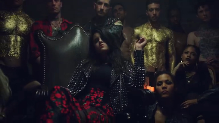 Kiiara - Gold (Official Music Video)- http://vk.com/bestmusic4u НОВЫЕ КЛИПЫ ВКОНТАКТЕ смотреть онлайн