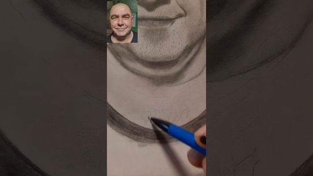 Интересный портрет мужчины карандашом по фотографии в фотореализме смотреть онлайн