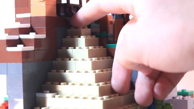 LEGO Minecraft: "Tower of Dreams" MOC смотреть онлайн