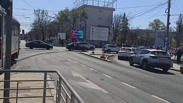 Ретро-трамвай в Бухаресте. смотреть онлайн