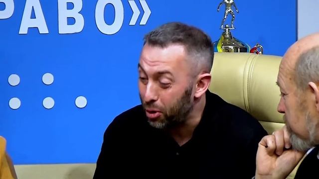 Клуб Нобелистов смотреть онлайн