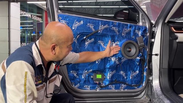 ชมเบื้องหลัง ก่อนอัพเกรดเครื่องเสียงรถ Haval H6 PHEV ใช้ปลั๊กลำโพงตรงรุ่น ไม่หมดประกัน смотреть онлайн