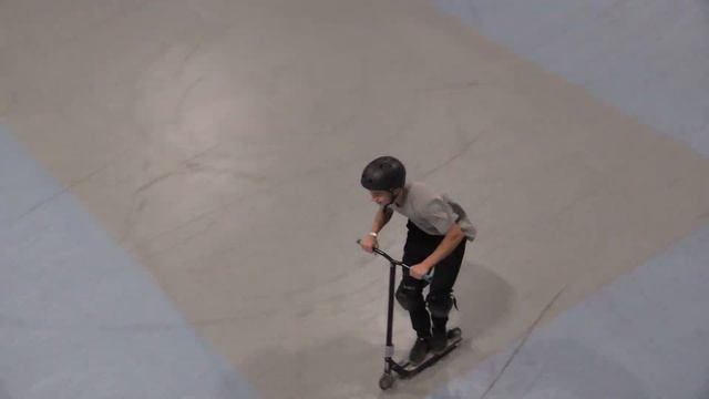 Дмитрий Фазолов - INGRESS scooter jam смотреть онлайн