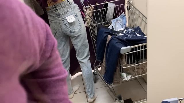 Новый завоз в секонд хенд! Обошла три магазина Мегахенд, секонд хенд на октябрьском и Familia! смотреть онлайн