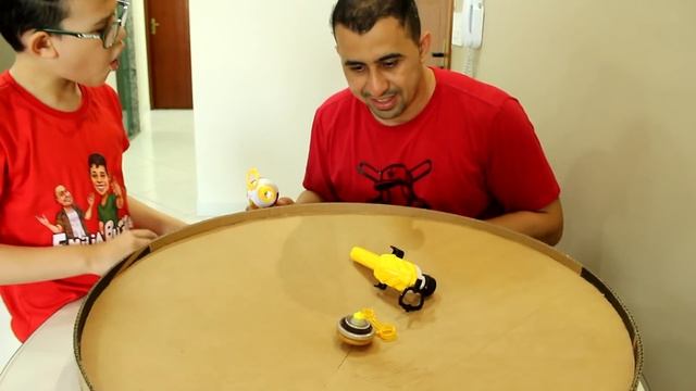 PAPAI FEZ A MAIOR ARENA DE PAPELÃO смотреть онлайн