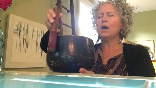 30 Days of Mantra Moments - Day 10 Om Krim Kali Kayei Namaha смотреть онлайн